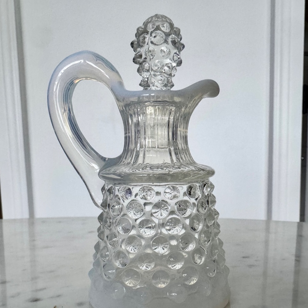 Vintage Fenton Hobnail Opalescent Glass Cruet with Stopper - Picture 2 of 4